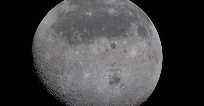 Artemis II Astronauts Break Record, Honor Loved One