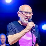 Brian Eno Slams Microsoft Over Israel Ties, Donates Windows 95 Royalties