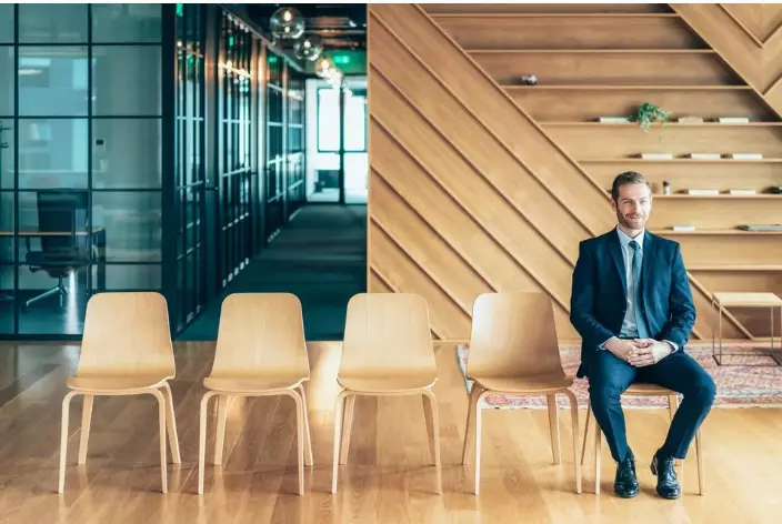 Entry-Level Hiring Drops 80% at AI-Adopting Companies: What It Means