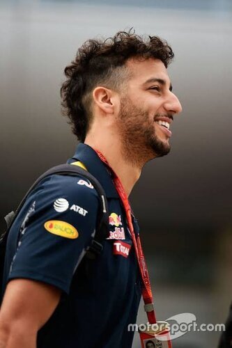 Ricciardo Driver To Return From Injury At US Grand Prix