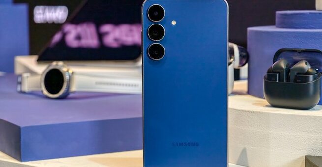 Samsung Galaxy S25 FE And Tab S11 Review: Sleeker And Smarter