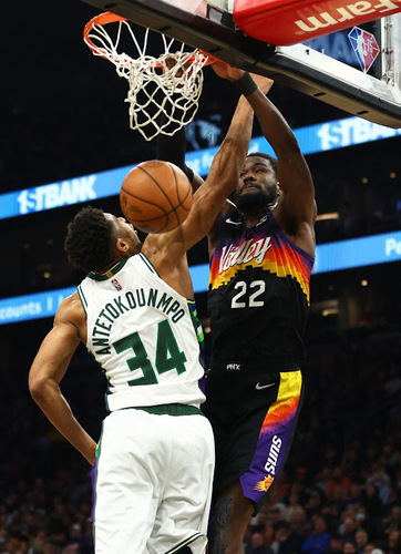 Heat Beat 76ers To Keep Play-Offs Bid Alive