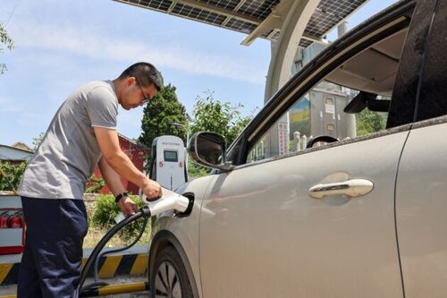 Japan Doubles Target For EV Charger Installments