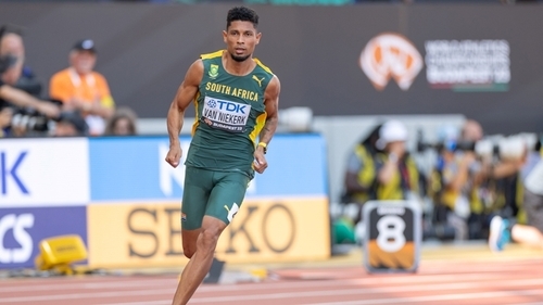Gardiner Out Of World 400m As Van Niekerk Sneaks Through
