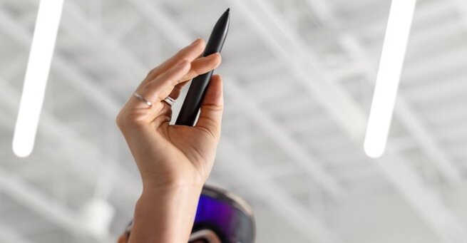 Logitech’s Apple Pencil-Like Vision Pro Stylus
