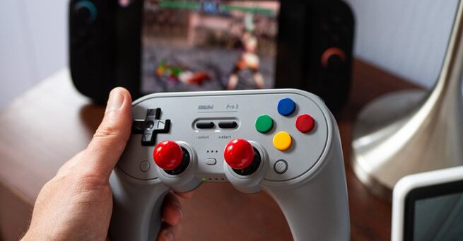   8BitDo’s Latest Wireless Controllers Shake-to-Wake