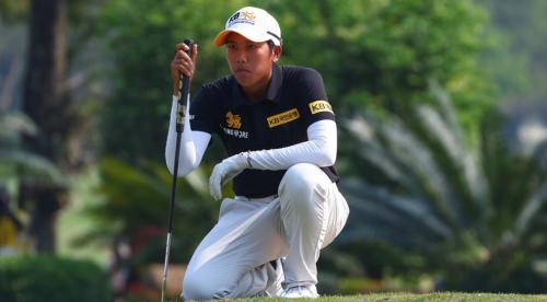 Local Rookie Extends Surprise Lead At LPGA Thailand