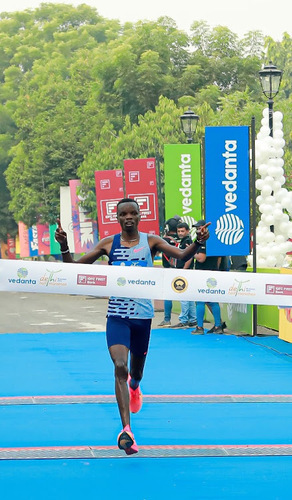 Simiu Wins New Delhi Half Marathon Title