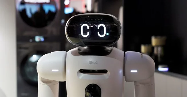 Humanoid Robots Face Laundry Reality Check at CES 2026