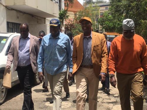 Armed Plainclothes Police Will Be Treated As Thugs