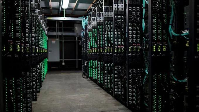 Korean Engineers Dive Deep for Data Centers