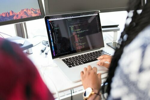 Vend Hiring Senior Developer And Intern Developer