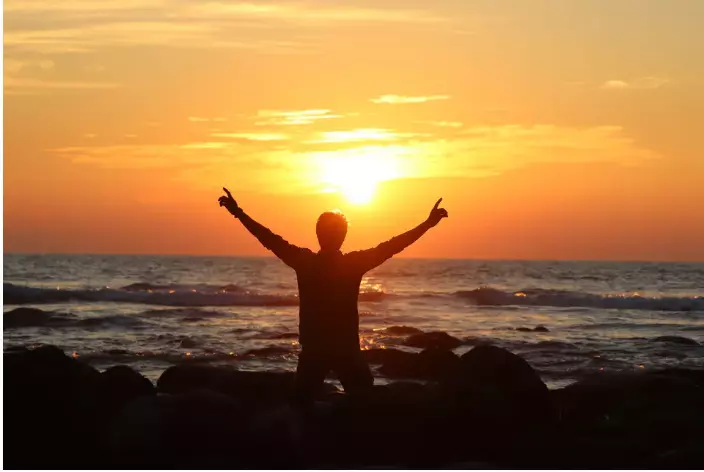 The Compounding Math Behind High Performance: Ryan Hawk’s Guide to Daily Excellence