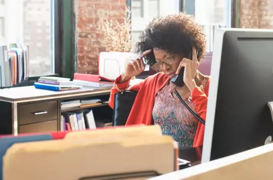 These Red Flags Mean Your Job Is Limiting Your Career Growth