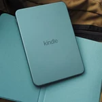 Amazon's New Colorful Kindles: Aluminum Case, Page-Turn Buttons