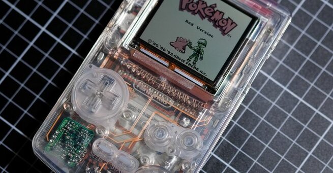 Transparent Game Boy Color Showcases Stunning Design