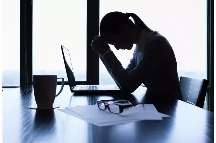 5 Financial Mistakes After Layoffs That Make A Bad Situation Worse