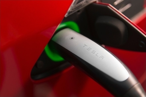 Honda Confirms It Will Use Tesla’s EV Charging Port From 2025