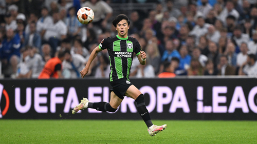 Kaoru Mitoma Signs New Brighton Deal
