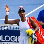 Venus Withdraws From Cleveland Event With Knee Injury