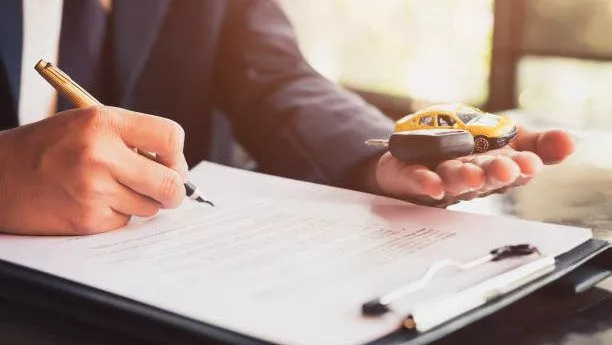 How Does Insurance Actually Work? A Simple Guide for Beginners