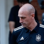 Luis Rubiales Quits In Kiss Scandal