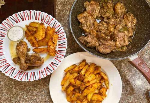 Sauteed Chicken And Spicy Potato Wedges