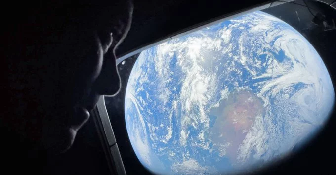 Artemis II Sets Record Distance from Earth