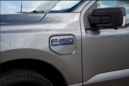 The New Ford F-150 Lightning Flash Puts Tech And Battery Range On Center Stage