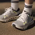 How to Choose the Best On Cloud Running Shoes