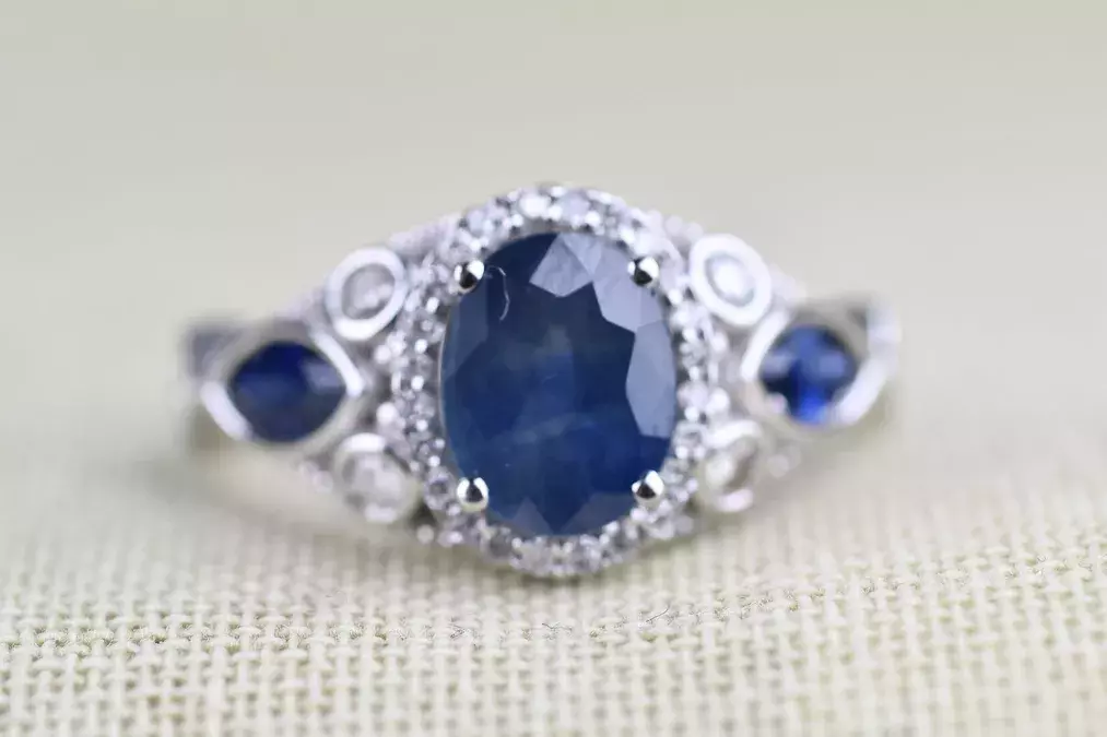 Natural Blue Sapphire Engagement Ring | Brilani