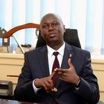 Experts Downplay Downturn Fears, But Project Tepid Economic Growth