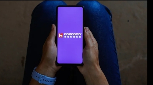 Apple Supplier Foxconn’s Failed India Chip Venture Shows How Tough It Is For New Players