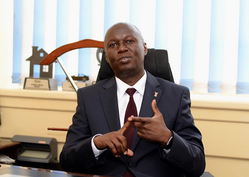 Experts Downplay Downturn Fears, But Project Tepid Economic Growth
