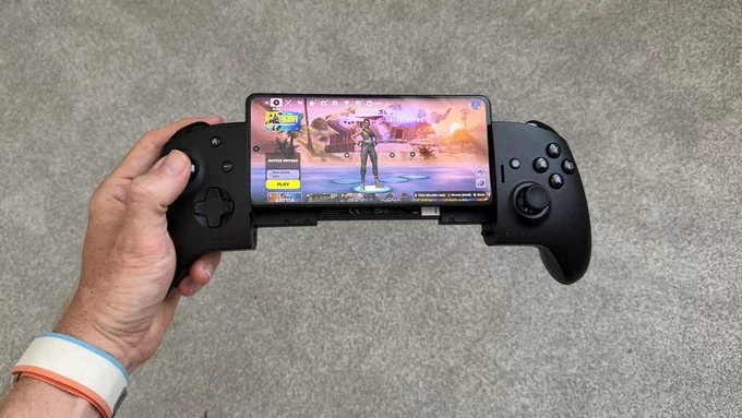 SteelSeries Controller Review: A Cool Concept That Falls Short