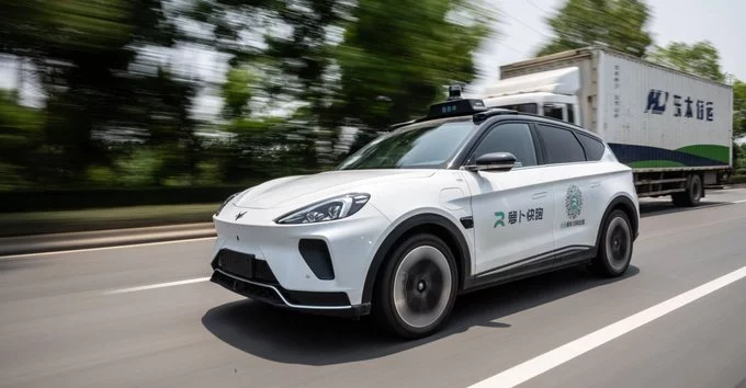 Baidu Robotaxis Freeze Traffic Chaos Sparks Panic in China