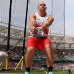 Halasz's Hammer Gets Home Fans Roaring