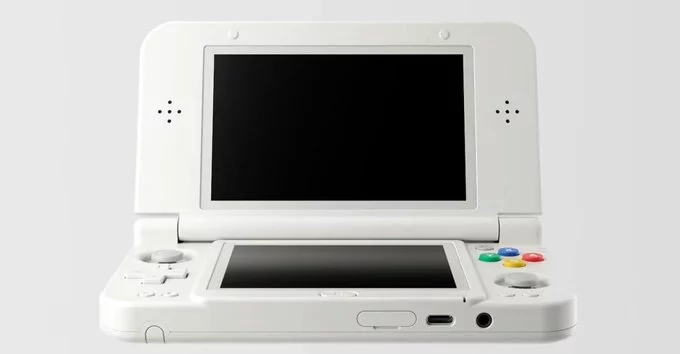 RG DDS Skips 3D but Mimics Nintendo Handheld Design