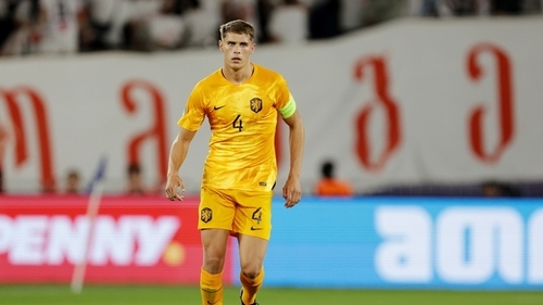 Spurs Sign Dutch Defender Van De Ven From Wolfsburg
