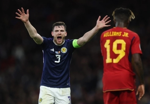 Robertson Sees Spain Shock As Proof Of Scotland's Rise