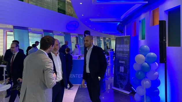 Intel Eyes SambaNova in AI Chip Race