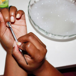 How To Maintain Naturally Beautiful Nails