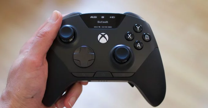 Aeon Pro VR Headset: Battery-Swap Feature Explained