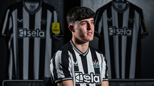 Newcastle Swoop For Livramento From Southampton