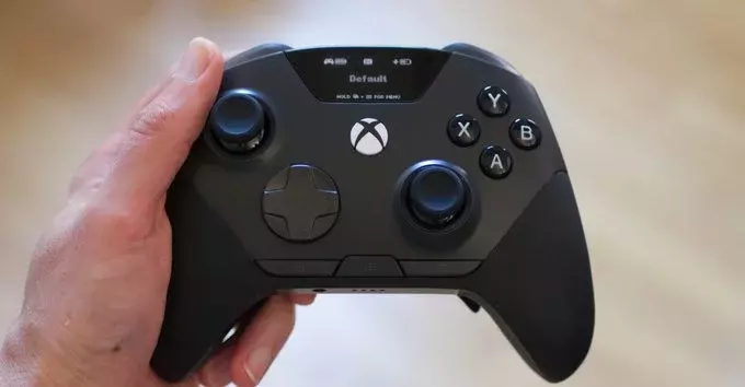 Aeon Pro VR Headset: Battery-Swap Feature Explained