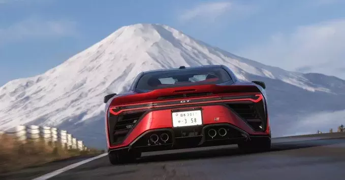 Forza Horizon and Fable: Playground Games and Turn 10 Studios Staff Unite