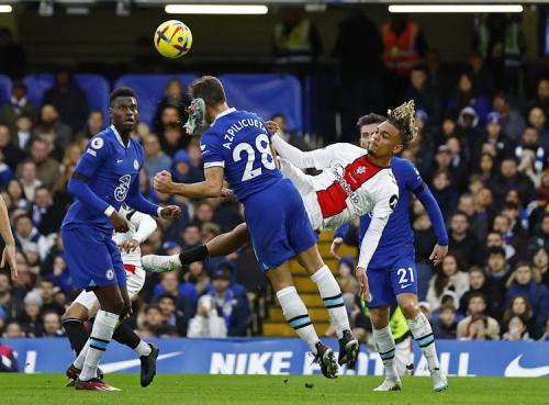Azpilicueta ‘Speaking’ In Hospital After Head Injury, Says Potter