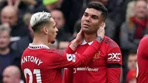 Ten-man Manchester United Held By Southampton