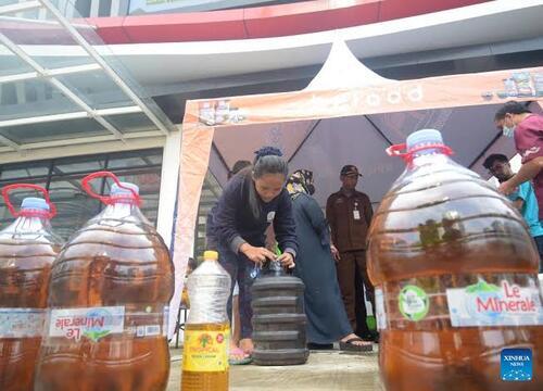 Indonesia Launches Crude Palm Oil Exchange