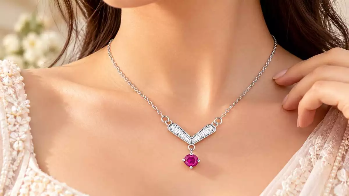 Silver Chain for Women: How to Choose the Right Length, Layer It and Style It Every Day
